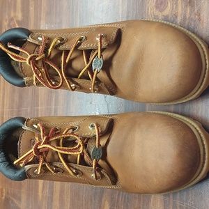 Women's Timberland boots. Size 8